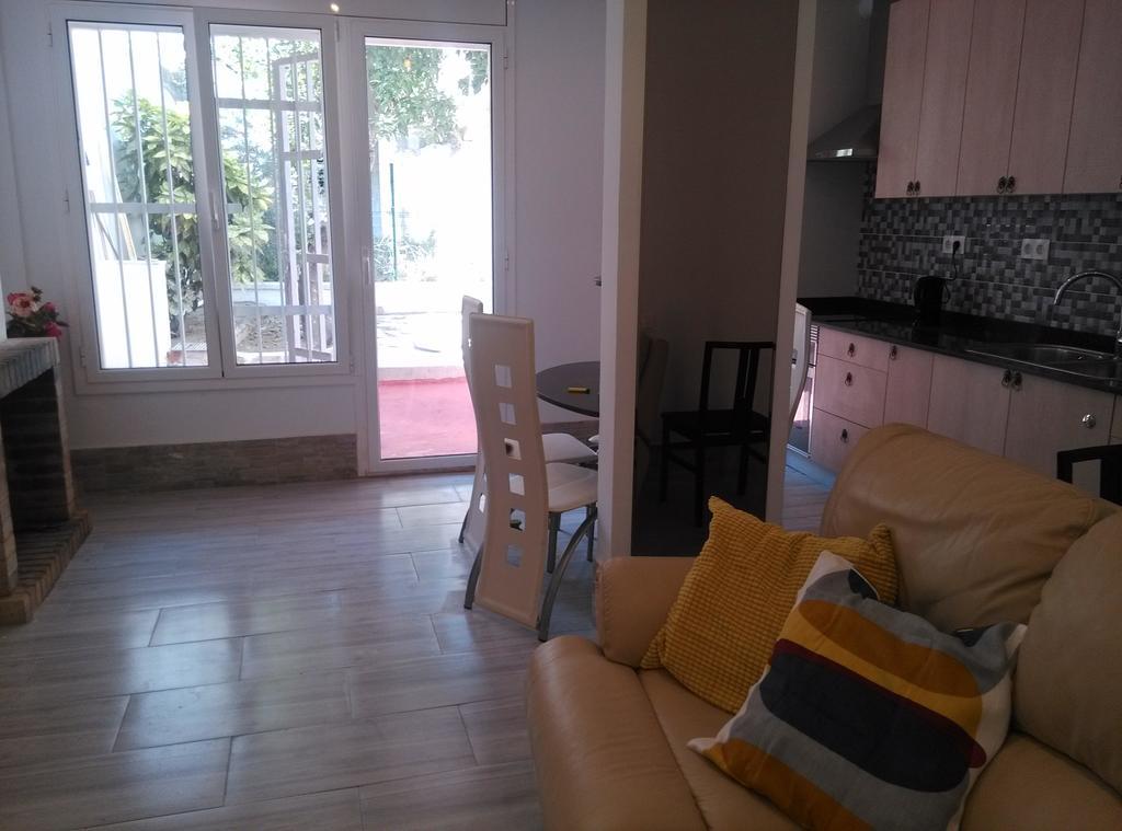 Apartamentos Bcntourism Pineda de Mar Ngoại thất bức ảnh