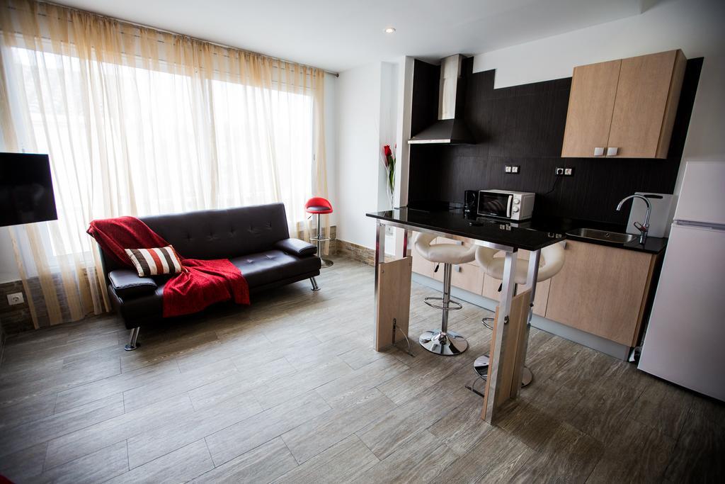 Apartamentos Bcntourism Pineda de Mar Ngoại thất bức ảnh